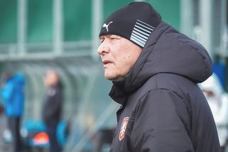 Sedmnáctiletý mladík, nehrající brankář či diskvalifikovaná dvojka. Nominace na MS vzbuzuje ohlasy - Médium.cz